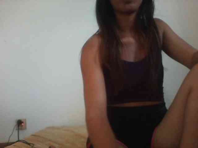PrettyLie webcam