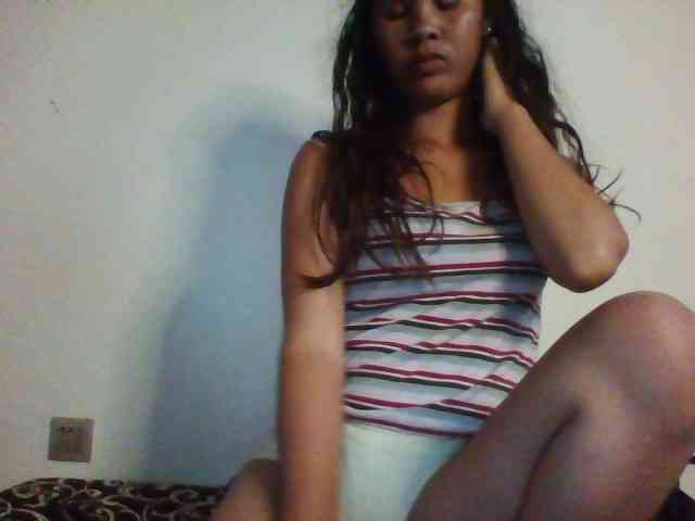 PrettyLie webcam