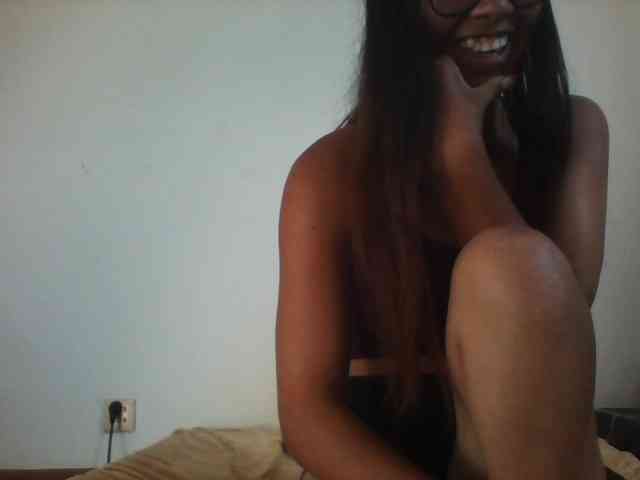 PrettyLie webcam