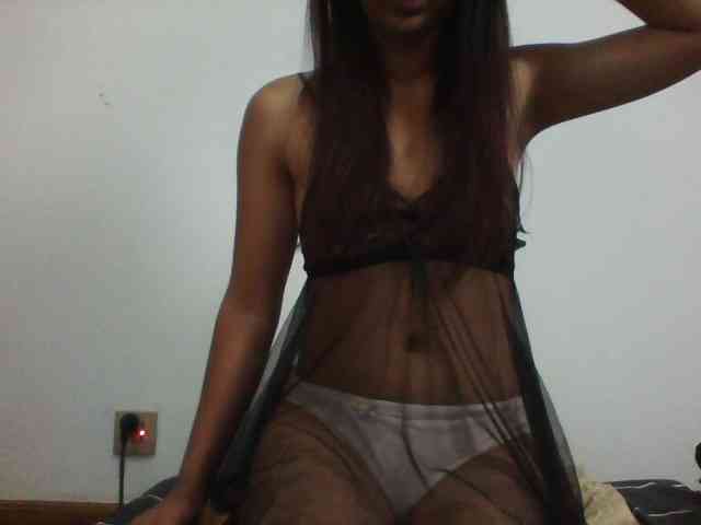PrettyLie webcam