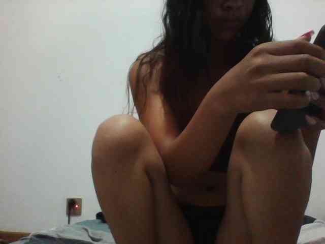 nude webcam chat PrettyLie