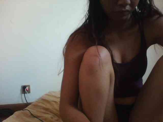 PrettyLie webcam