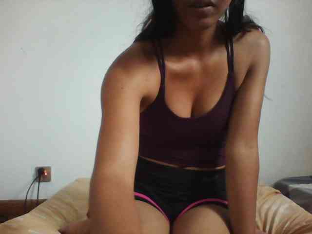 PrettyLie webcam