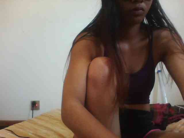 PrettyLie webcam