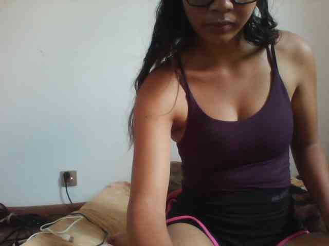 PrettyLie webcam