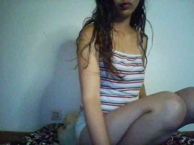 PrettyLie webcam