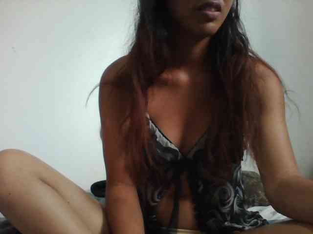 PrettyLie webcam
