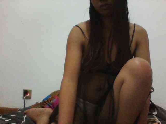 PrettyLie webcam