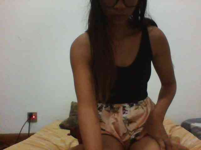 PrettyLie webcam