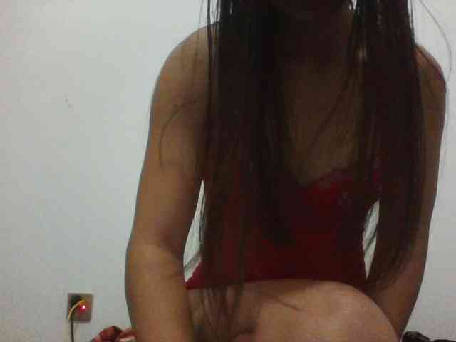 PrettyLie webcam