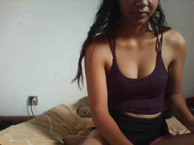 PrettyLie webcam