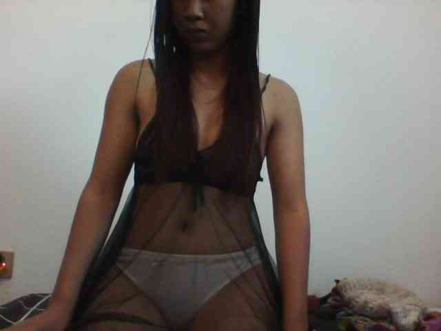 PrettyLie webcam