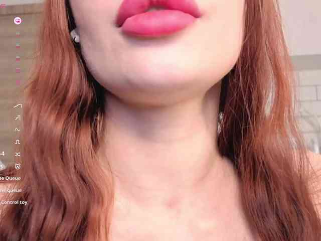 PrettyLilie webcam