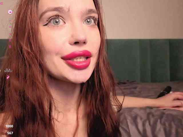 PrettyLilie webcam