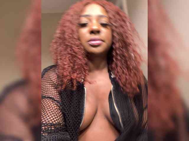 PrincessDecember webcam