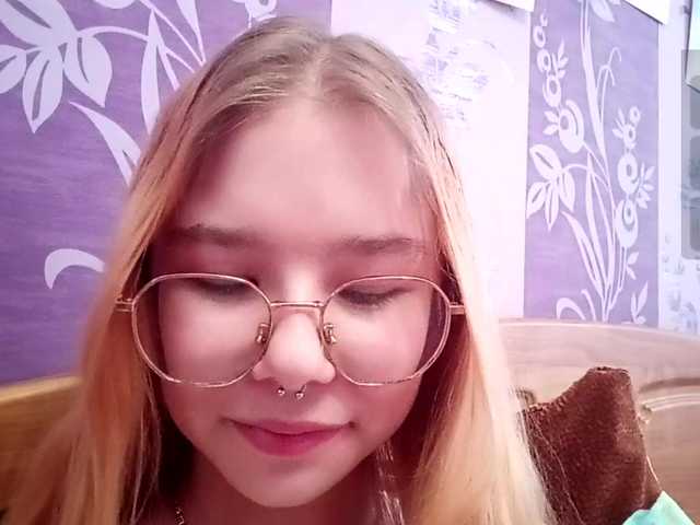 LeonaZdenek's BongaCams show and profile