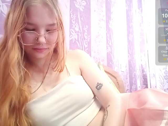 LeonaZdenek's BongaCams show and profile