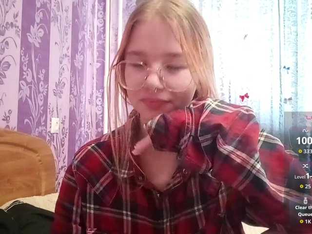 LeonaZdenek's BongaCams show and profile