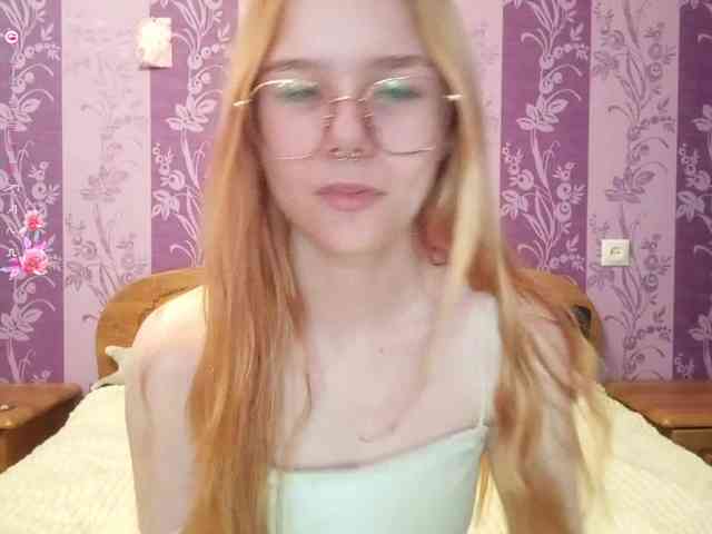 LeonaZdenek Live Webcam on BongaCams