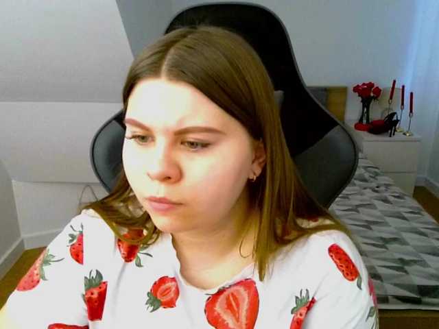 AbbyMint's BongaCams show and profile