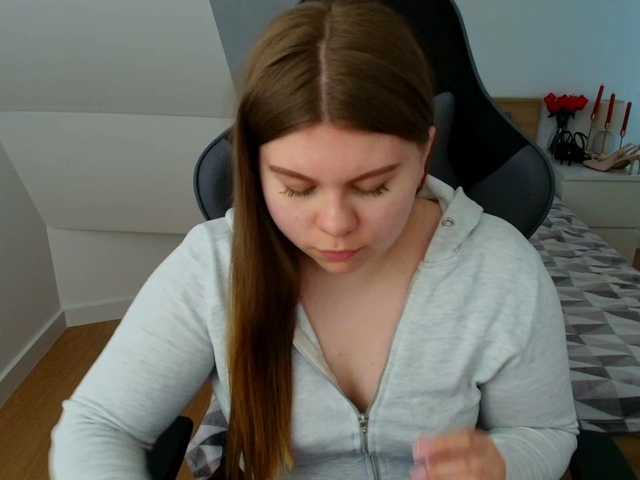 AbbyMint's BongaCams show and profile