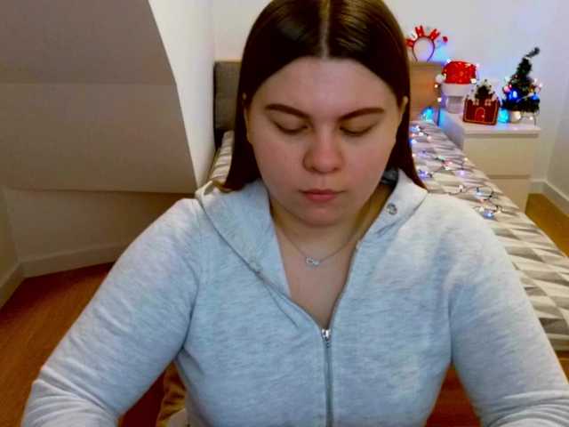AbbyMint's BongaCams show and profile