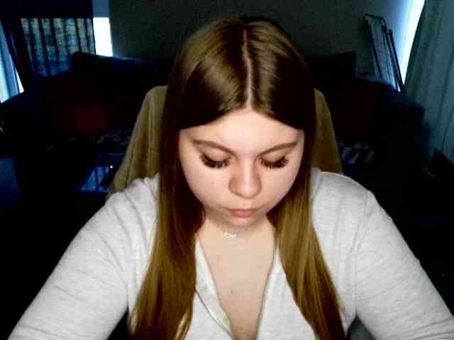 AbbyMint Live Webcam on BongaCams