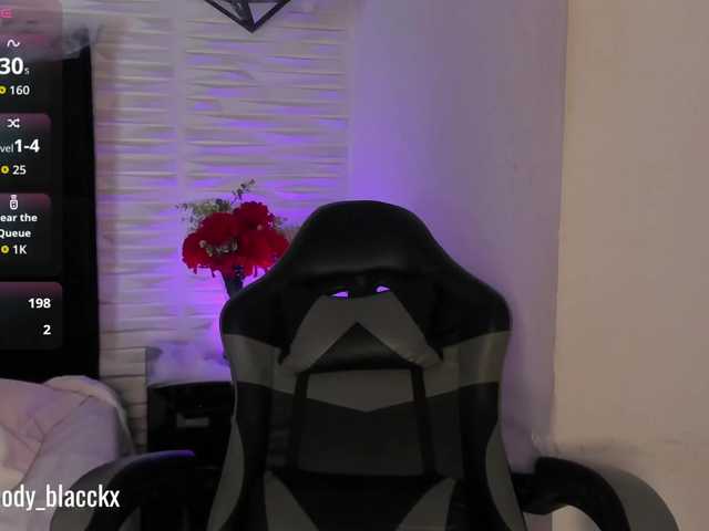  Melody-Black chat room