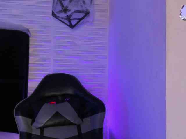 Melody-Black webcam