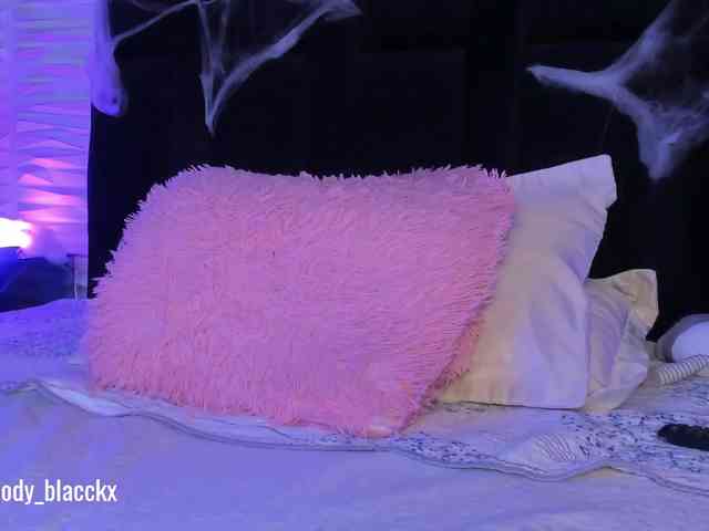Melody-Black webcam