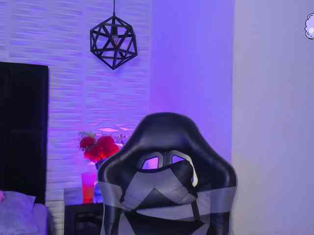 Melody-Black Melody-Black