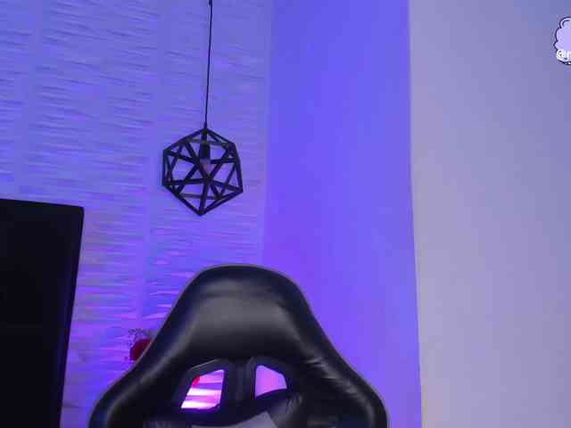 Melody-Black Melody-Black