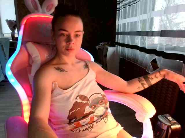 AngelicaLaurs webcam