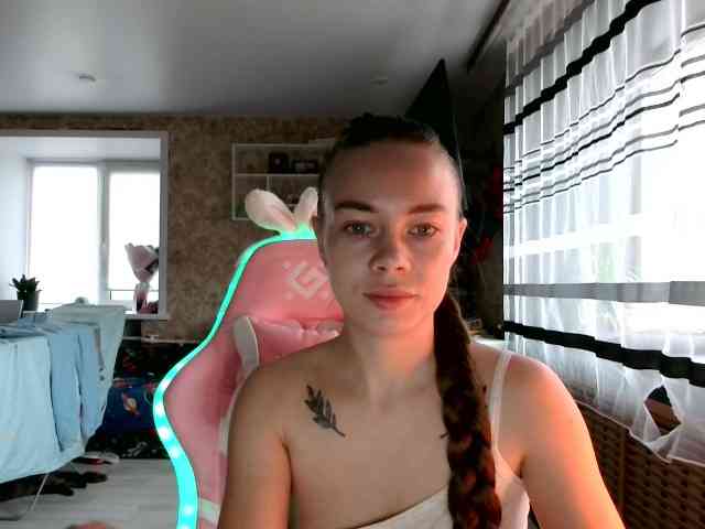 AngelicaLaurs webcam
