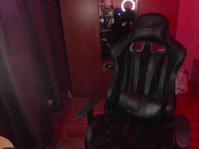 dylaws Live Webcam on BongaCams