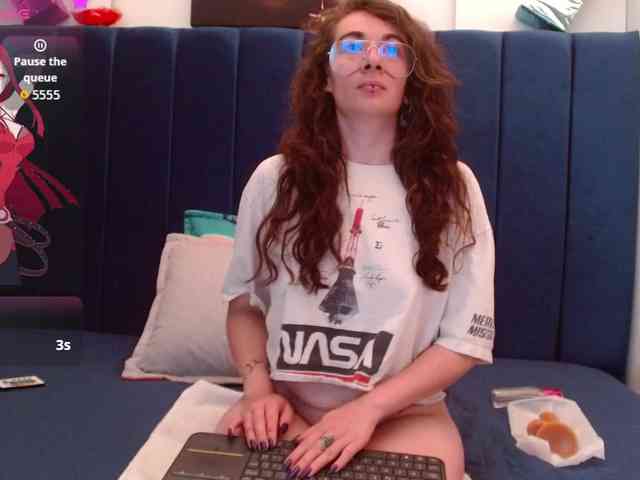 Violet-wish webcam