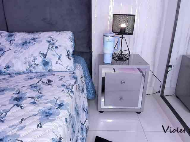 VioletMonet webcam