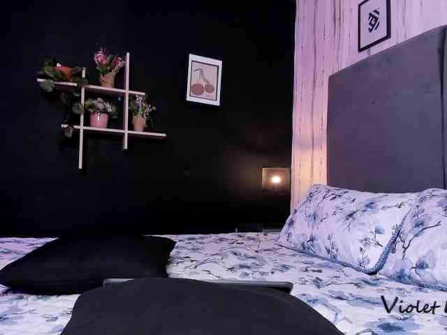 VioletMonet webcam