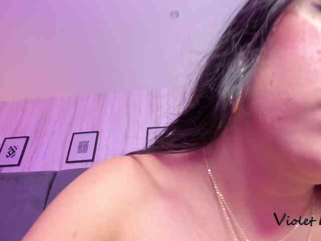 VioletMonet webcam