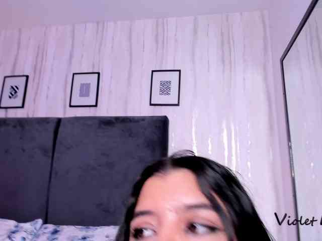 VioletMonet webcam