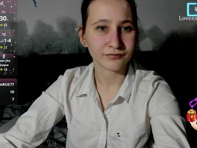 Christina-5 live cam