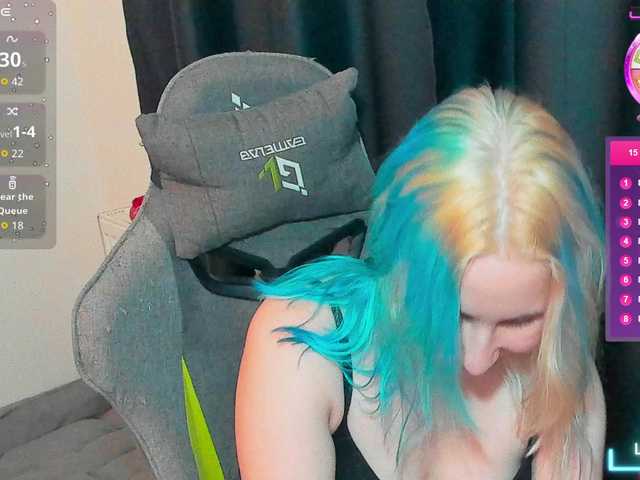  Christina-5 chat room