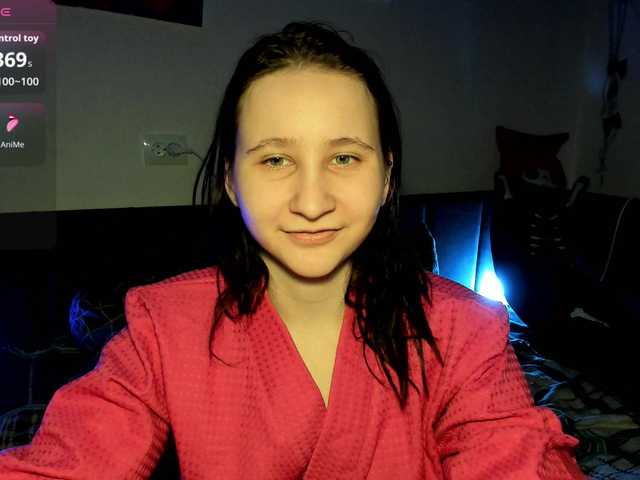 Christina-5's BongaCams show and profile