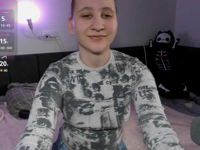 Christina-5's BongaCams show and profile