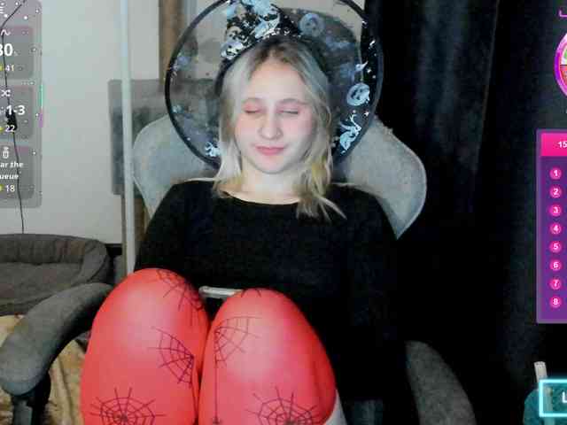 ChristyW3b webcam