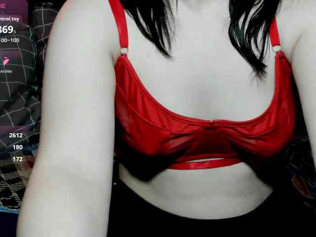 Christina-5 Live Webcam on BongaCams