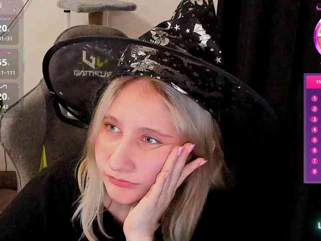 ChristyW3b webcam