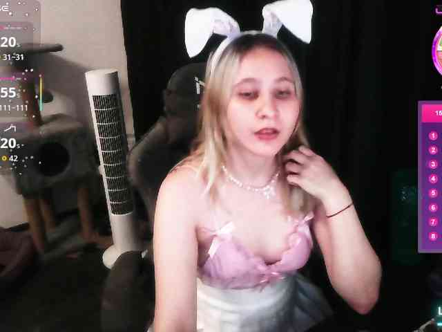 ChristyW3b webcam