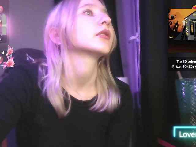 Christina-5's webcam live show