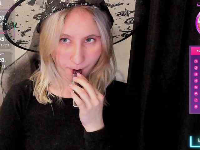 ChristyW3b webcam